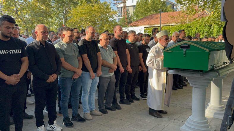 kalpgazetesi.com-Isparta'da feci kaza: Güvenlik görevlisi son yolculuğuna uğurlandı