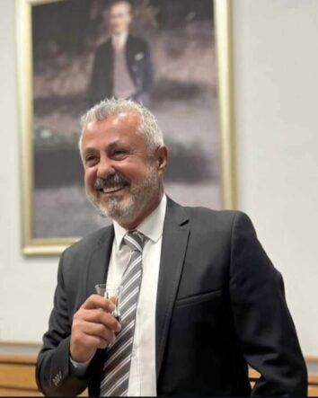 kalpgazetesi.com-Manavgat'ta Şok Eski Başkan Sözen ile kardeşi rüşvet soruşturmasında gözaltına alındı